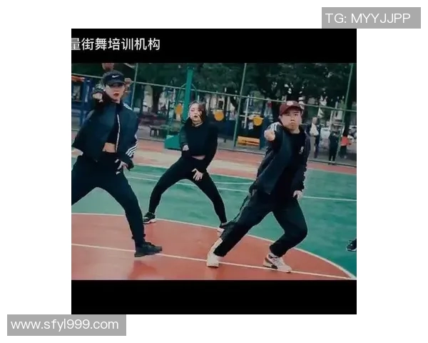 飞盘热潮席卷西安探秘西安飞盘队的训练与比赛节奏 飞盘热潮席卷西安探秘西安飞盘队的训练与比赛节奏